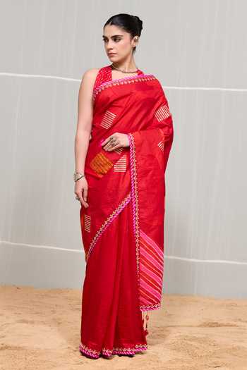 Naina Jain Boond Embroidered Saree With Unstitched Blouse Piece 