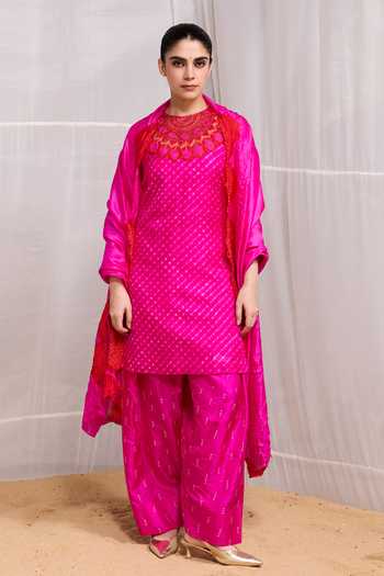 Naina Jain Kair Placement Embroidered Kurta Set 