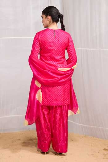 Naina Jain Kair Mirror Yoke Embroidered Kurta Set 