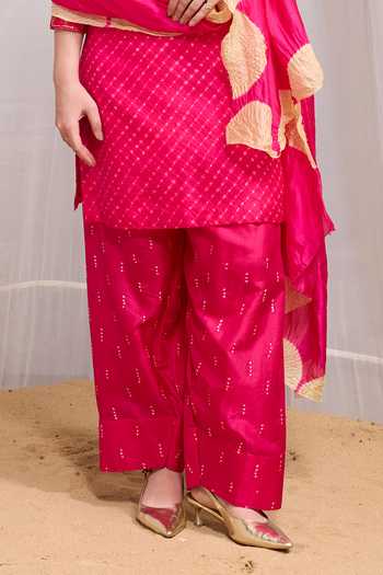 Naina Jain Pink , Organza Round Neck, Yes Kair Mirror Yoke Embroidered Kurta Set at Aza Fashions Naina Jain_Pink , Organza Round Neck, Yes Kair Mirror Yoke Embroidered Kurta Set _at_Aza_Fashions