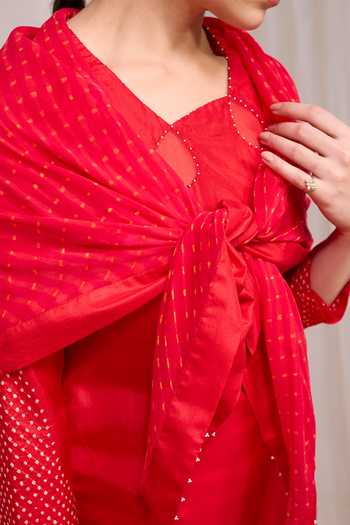 Buy Naina Jain Red Silk, Georgette Round Neck, Yes Raah Loop Pattern Kurta Set Online at Aza Fashions Buy_Naina Jain_Red Silk, Georgette Round Neck, Yes Raah Loop Pattern Kurta Set _Online_at_Aza_Fashions