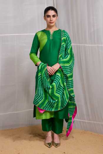 Naina Jain Saanjh Bandhani Pattern Kurta Set 