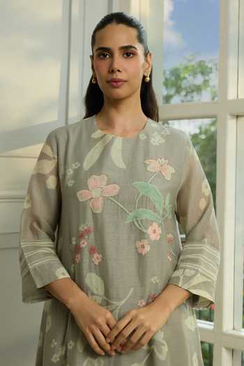 Shop Vaayu Grey Cotton, Muslin Round Neck, Yes Slate Thread Embroidered Kurta And Pant Set Online at Aza Fashions Shop_Vaayu_Grey Cotton, Muslin Round Neck, Yes Slate Thread Embroidered Kurta And Pant Set _Online_at_Aza_Fashions