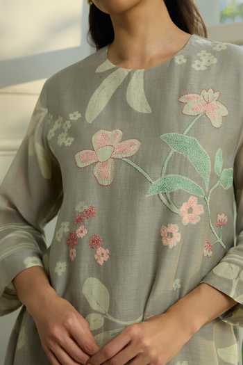 Vaayu Grey Cotton, Muslin Round Neck, Yes Slate Thread Embroidered Kurta And Pant Set at Aza Fashions Vaayu_Grey Cotton, Muslin Round Neck, Yes Slate Thread Embroidered Kurta And Pant Set _at_Aza_Fashions