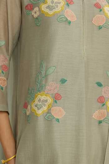 Vaayu Grey Cotton, Muslin Split V-neck Slate Applique Embroidered Kurta Set Online at Aza Fashions Vaayu_Grey Cotton, Muslin Split V-neck Slate Applique Embroidered Kurta Set _Online_at_Aza_Fashions