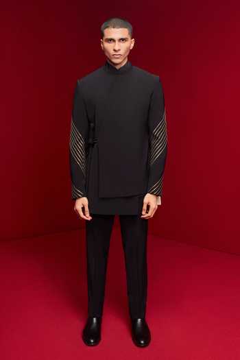 Tisa - Men Sleeve Embroidered Bandhgala Set 
