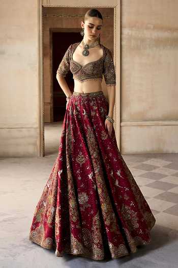 MATSYA Red Silk, Tulle Sweetheart Neck The Royal Tree Of Life Bridal Lehenga Set at Aza Fashions MATSYA_Red Silk, Tulle Sweetheart Neck The Royal Tree Of Life Bridal Lehenga Set _at_Aza_Fashions