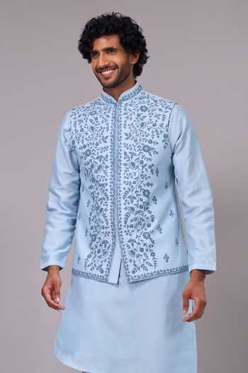 Aariyana Couture Embroidered Bundi & Kurta Set