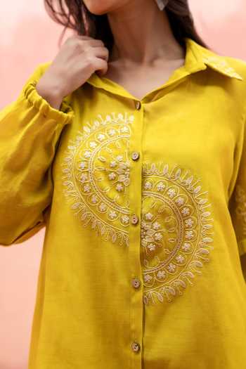 Buy AM by Anita Mittal Yellow Chanderi Collared Neck Twinkle High-low Shirt And Pant Set Buy_AM by Anita Mittal_Yellow Chanderi Collared Neck Twinkle High-low Shirt And Pant Set