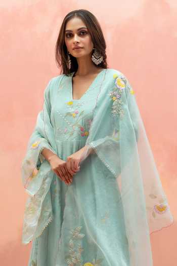 Buy_AM by Anita Mittal_Blue Cotton V-neck Pari Embroidered Anarkali Set _Online_at_Aza_Fashions