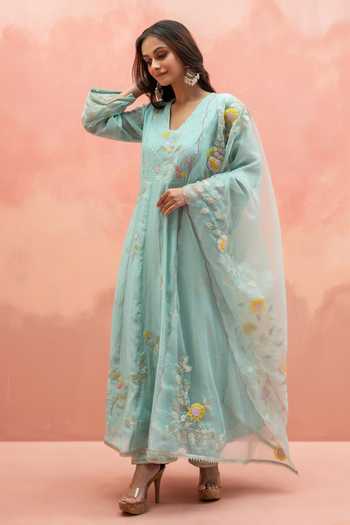 AM by Anita Mittal_Blue Cotton V-neck Pari Embroidered Anarkali Set _at_Aza_Fashions