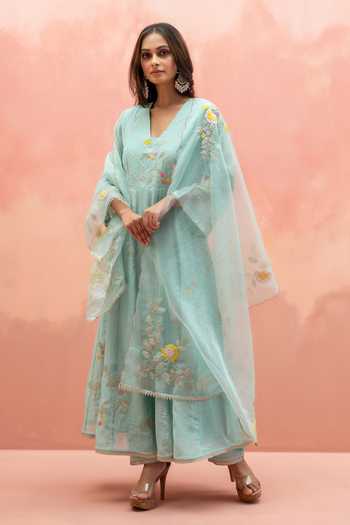 Buy_AM by Anita Mittal_Blue Cotton V-neck Pari Embroidered Anarkali Set 