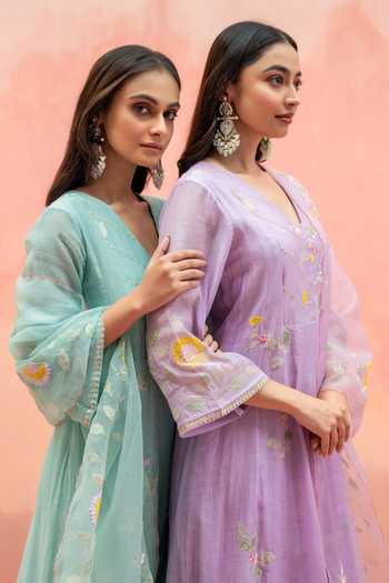 Shop_AM by Anita Mittal_Blue Cotton V-neck Pari Embroidered Anarkali Set 