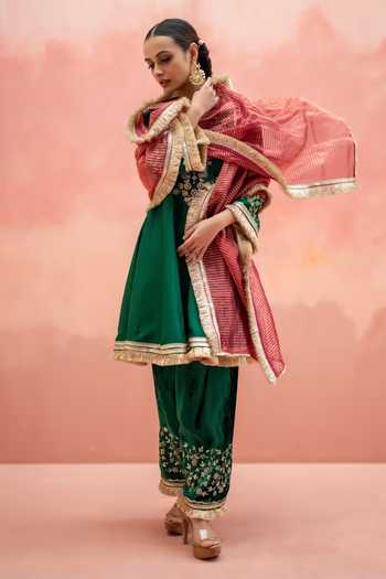 AM by Anita Mittal Green Silk V-neck, Yes Anjum Embroidered Anarkali Set Online at Aza Fashions AM by Anita Mittal_Green Silk V-neck, Yes Anjum Embroidered Anarkali Set _Online_at_Aza_Fashions