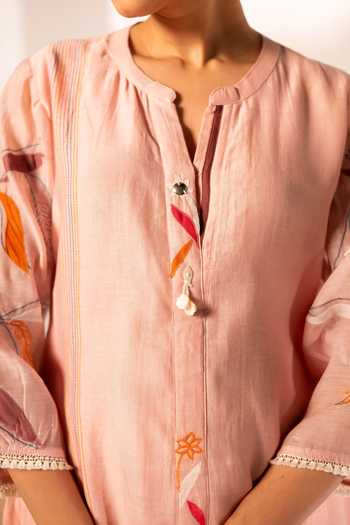 Buy AM By Anita Mittal Pink Chanderi Split V-neck, Yes Ziva Mul Kurta And Pant Co-ord Set Buy_AM By Anita Mittal_Pink Chanderi Split V-neck, Yes Ziva Mul Kurta And Pant Co-ord Set