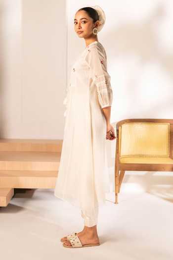AM by Anita Mittal_Off White Chanderi Round Neck Zia Cross-stitch Mul Tunic And Pant Set _Online_at_Aza_Fashions
