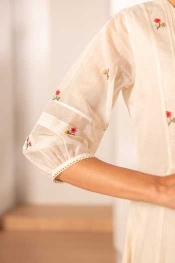 Buy_AM by Anita Mittal_Off White Chanderi Round Neck Zia Cross-stitch Mul Tunic And Pant Set _Online_at_Aza_Fashions