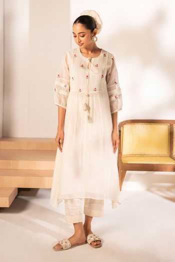 AM by Anita Mittal Zia Cross-Stitch Mul Chanderi Tunic & Pant Set 