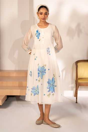 Shop_AM by Anita Mittal_Off White Chanderi Round Neck Zoya Mul Tunic And Pant Set _Online_at_Aza_Fashions