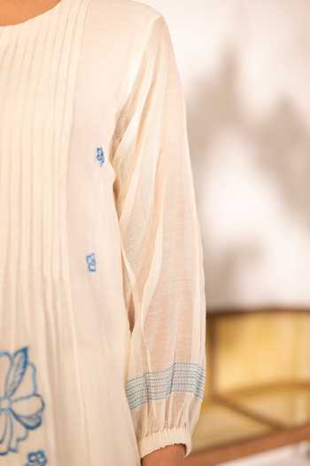 AM by Anita Mittal_Off White Chanderi Round Neck Zoya Mul Tunic And Pant Set _at_Aza_Fashions