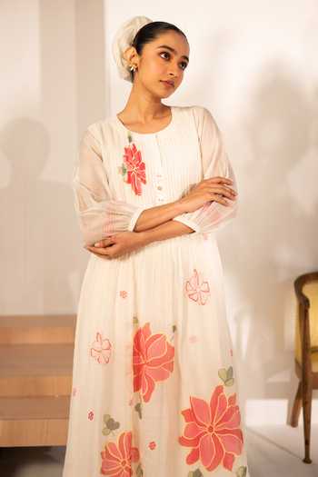 AM by Anita Mittal_Off White Chanderi Round Neck, Yes Zoya Mul Tunic And Pant Set _Online_at_Aza_Fashions