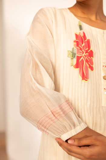Shop_AM by Anita Mittal_Off White Chanderi Round Neck, Yes Zoya Mul Tunic And Pant Set _Online_at_Aza_Fashions