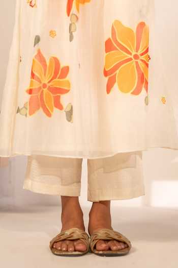 AM by Anita Mittal_Off White Chanderi Round Neck Zoya Mul Tunic And Pant Set _Online_at_Aza_Fashions