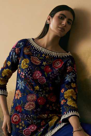 Buy Chandrima Pink Chanderi, Silk Organza Boat Neck, Yes Floral Bloom Short Kurta With Sharara Online at Aza Fashions Buy_Chandrima_Pink Chanderi, Silk Organza Boat Neck, Yes Floral Bloom Short Kurta With Sharara _Online_at_Aza_Fashions