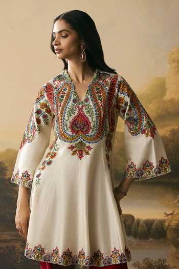Shop Chandrima Red Chanderi Embroidery, Beads V-neck, Paisley Short Kurta With Bell Bottom Pant Online at Aza Fashions Shop_Chandrima_Red Chanderi Embroidery, Beads V-neck, Paisley Short Kurta With Bell Bottom Pant _Online_at_Aza_Fashions