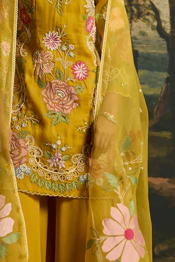 Chandrima Amber Yellow Floral Applique Dupatta