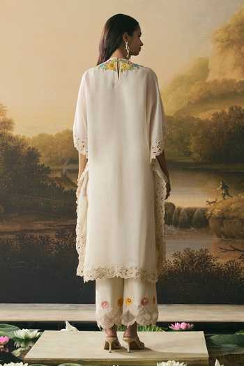 Chandrima Ivory Floral Scallop Detail Kaftan