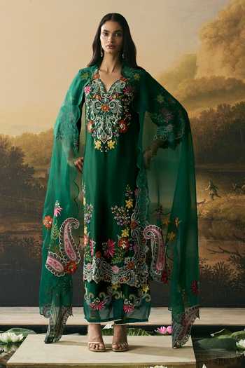 Chandrima Contrast Floral Cordwork Kurta With Pant