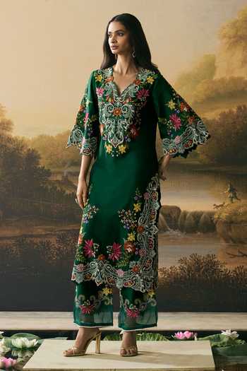 Shop Chandrima Emerald Green Chanderi V-neck, Yes Contrast Floral Cordwork Kurta With Pant Online at Aza Fashions Shop_Chandrima_Emerald Green Chanderi V-neck, Yes Contrast Floral Cordwork Kurta With Pant _Online_at_Aza_Fashions