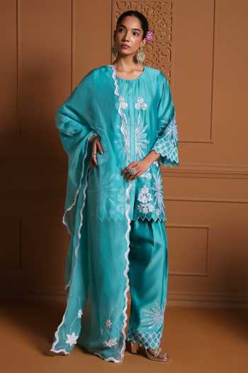 Sonia Khatri Inayat Floral Embroidered Kurta Set
