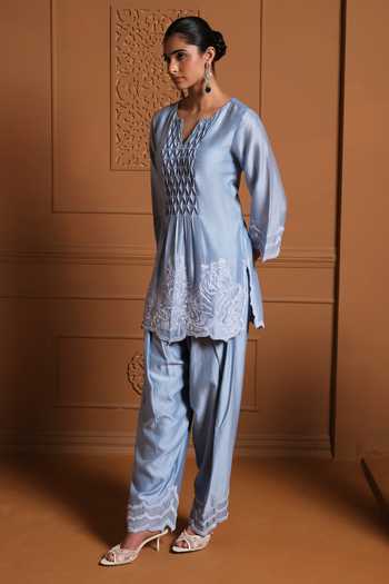Shop_Sonia Khatri_Blue Silk, Organza V-neck Niloufer Embroidered Kurta Set _Online_at_Aza_Fashions