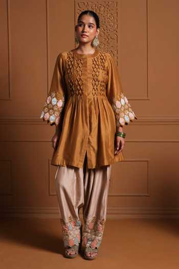 Sonia Khatri Yellow Silk, Organza Round Neck Roohi Smocked Kurta Set Online at Aza Fashions Sonia Khatri_Yellow Silk, Organza Round Neck Roohi Smocked Kurta Set _Online_at_Aza_Fashions