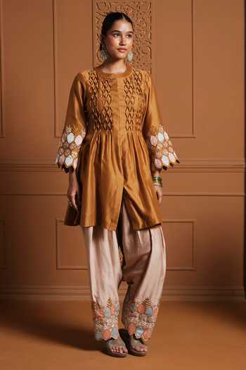 Shop Sonia Khatri Yellow Silk, Organza Round Neck Roohi Smocked Kurta Set Online at Aza Fashions Shop_Sonia Khatri_Yellow Silk, Organza Round Neck Roohi Smocked Kurta Set _Online_at_Aza_Fashions