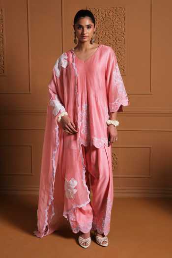 Sonia Khatri The Tarana Embroidered Kurta Set