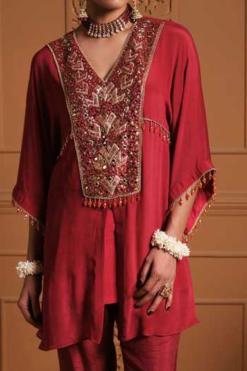 Sonia Khatri Maroon Chiffon, Silk V-neck The Giraha Yoke Embroidered Kaftan And Pant Set at Aza Fashions Sonia Khatri_Maroon Chiffon, Silk V-neck The Giraha Yoke Embroidered Kaftan And Pant Set _at_Aza_Fashions