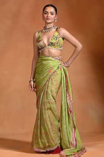 Rishi and Vibhuti_Green Organza Plunge Neck Brat Floral Saree With Blouse _Online_at_Aza_Fashions