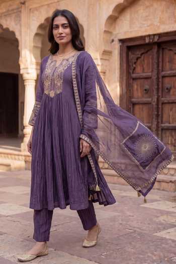Two Sisters By Gyans Antque Zari Embroidered Straight Kurta Set 