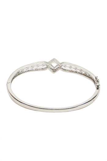 Nazaakat By Samara Singh White American Diamond Studded Bracelet Online at Aza Fashions Nazaakat By Samara Singh_White American Diamond Studded Bracelet _Online_at_Aza_Fashions