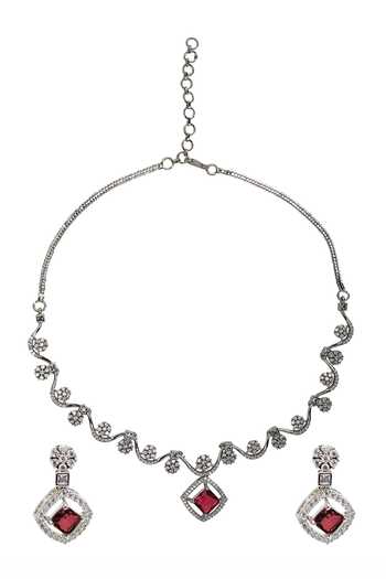 Nazaakat By Samara Singh Geometric Pendant Necklace Set 