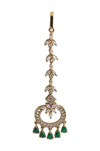 Nazaakat By Samara Singh Stone Studded Maangtikka
