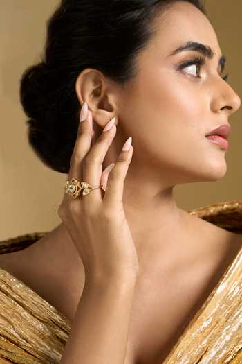 Buy Nazaakat By Samara Singh Gold Plated Floral Carved Ring Buy_Nazaakat By Samara Singh_Gold Plated Floral Carved Ring