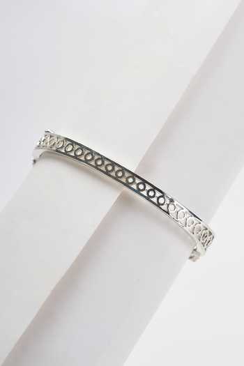 Shop Nazaakat By Samara Singh White Geometric Pattern Bracelet Online at Aza Fashions Shop_Nazaakat By Samara Singh_White Geometric Pattern Bracelet _Online_at_Aza_Fashions