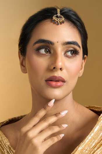 Nazaakat By Samara Singh Blue Stone Studded Maangtikka Online at Aza Fashions Nazaakat By Samara Singh_Blue Stone Studded Maangtikka _Online_at_Aza_Fashions