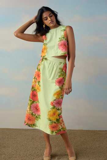 Dash And Dot Green Cotton, Linen Round Neck Tulip Back Placed Floral Top And Skirt Set at Aza Fashions Dash And Dot_Green Cotton, Linen Round Neck Tulip Back Placed Floral Top And Skirt Set _at_Aza_Fashions