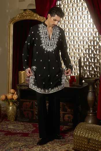 Contrast By Parth Frost Floral Embroidered Kurta Set 