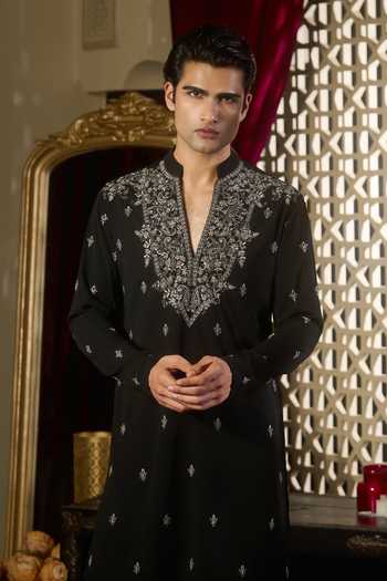 Buy Contrast By Parth Black Silk Crest Embroidered Kurta Set Online at Aza Fashions Buy_Contrast By Parth_Black Silk Crest Embroidered Kurta Set _Online_at_Aza_Fashions